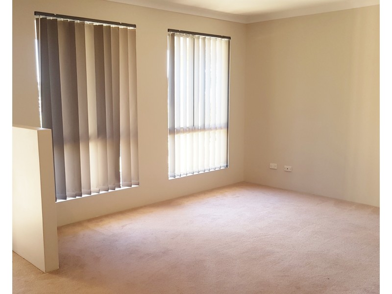 2 Flora Valley, Ellenbrook WA 6069