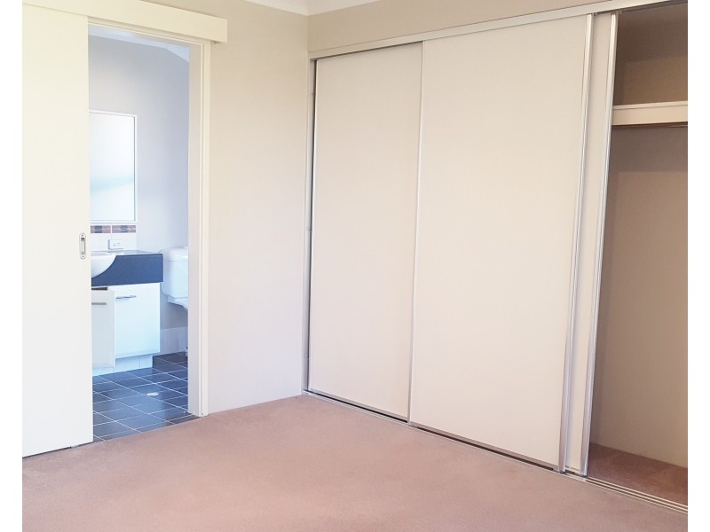 2 Flora Valley, Ellenbrook WA 6069