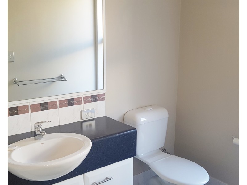 2 Flora Valley, Ellenbrook WA 6069