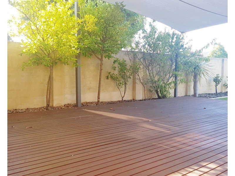 2 Flora Valley, Ellenbrook WA 6069