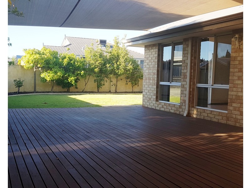 2 Flora Valley, Ellenbrook WA 6069