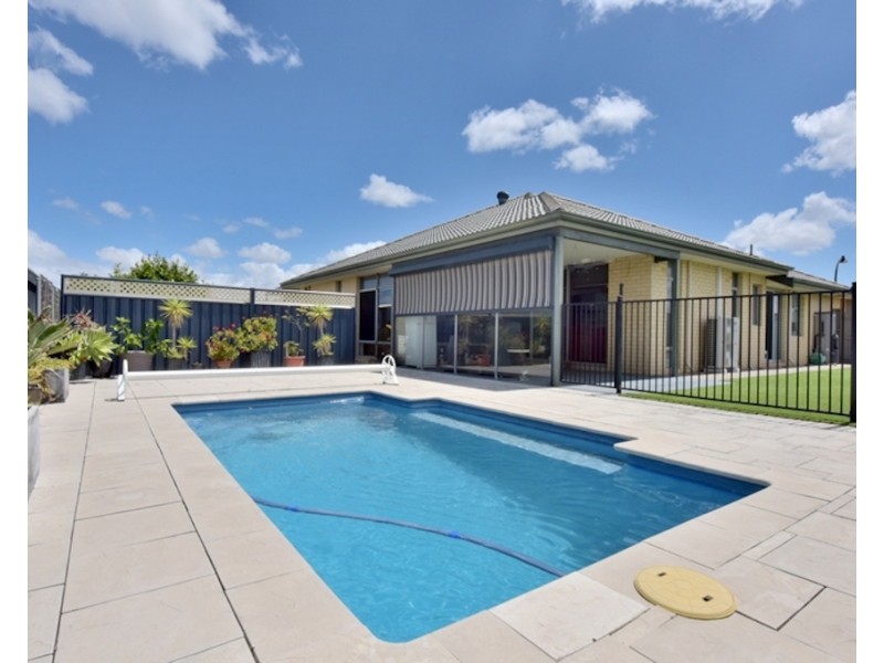 16 Mundego Turn, Ellenbrook WA 6069