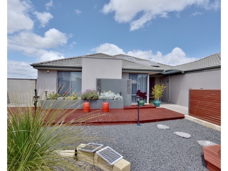 16 Mundego Turn, Ellenbrook WA 6069