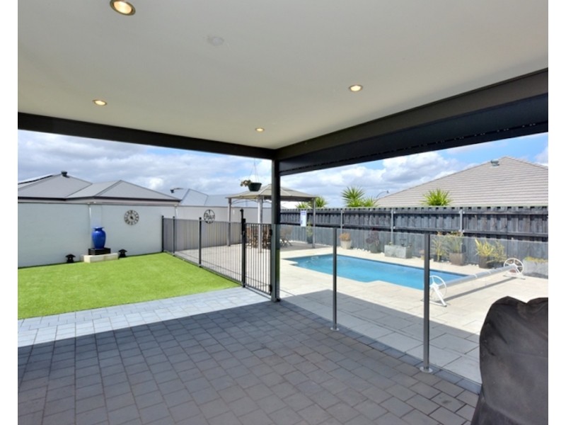 16 Mundego Turn, Ellenbrook WA 6069