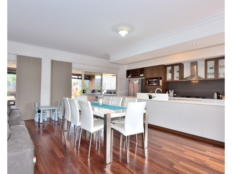 12 Kentchurch Bend, The Vines WA 6069