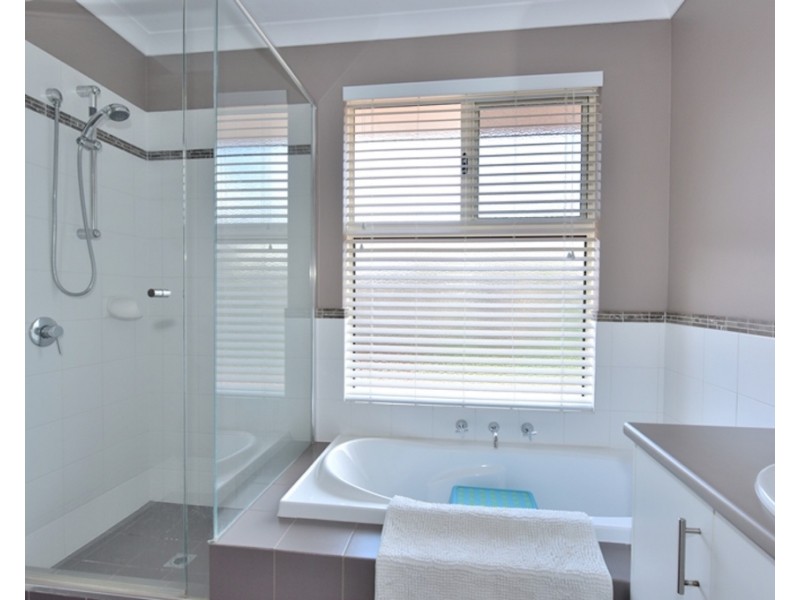 12 Kentchurch Bend, The Vines WA 6069