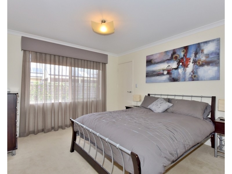 12 Kentchurch Bend, The Vines WA 6069