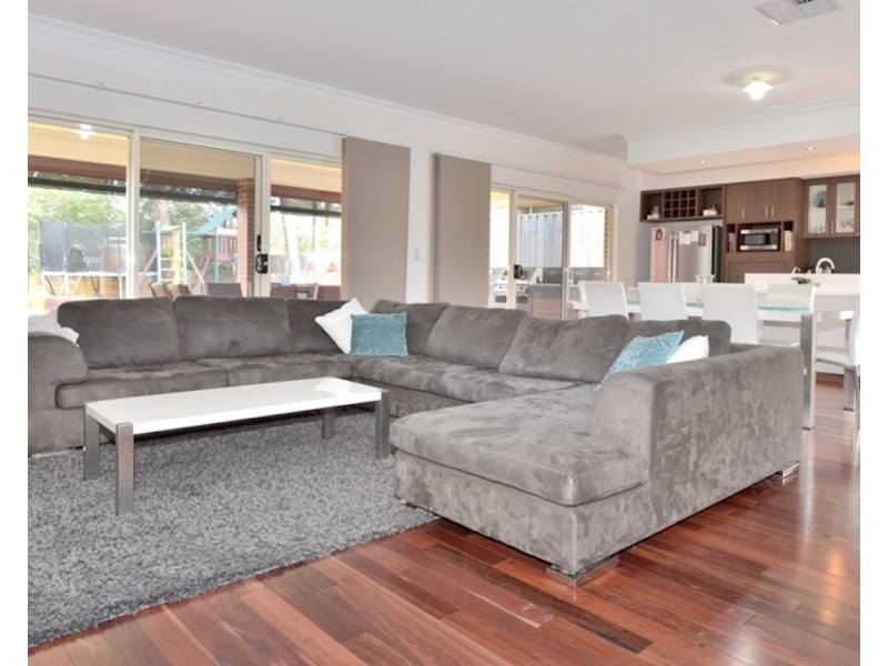 12 Kentchurch Bend, The Vines WA 6069