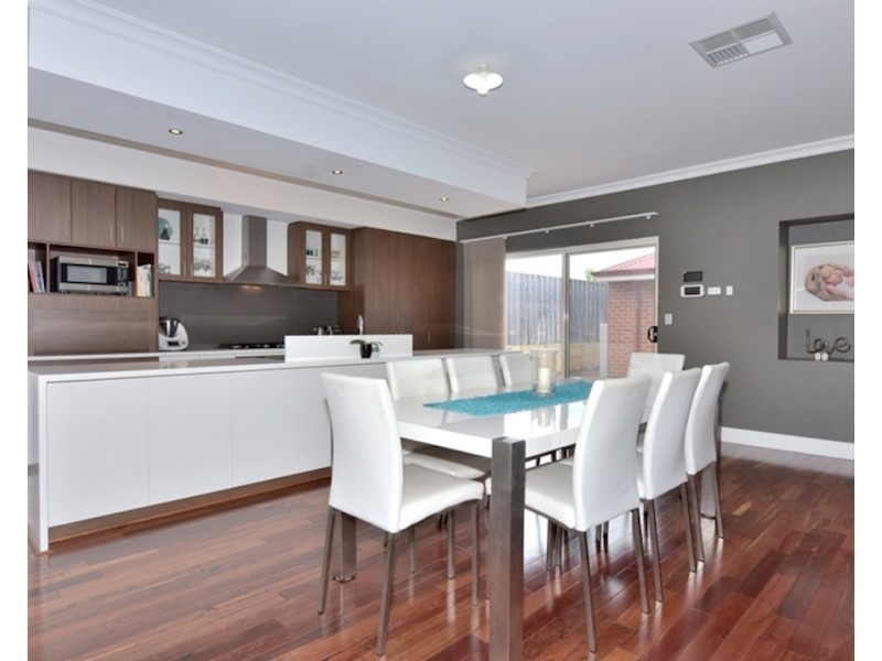 12 Kentchurch Bend, The Vines WA 6069