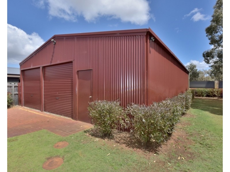 12 Kentchurch Bend, The Vines WA 6069