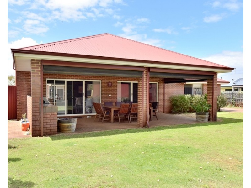 12 Kentchurch Bend, The Vines WA 6069