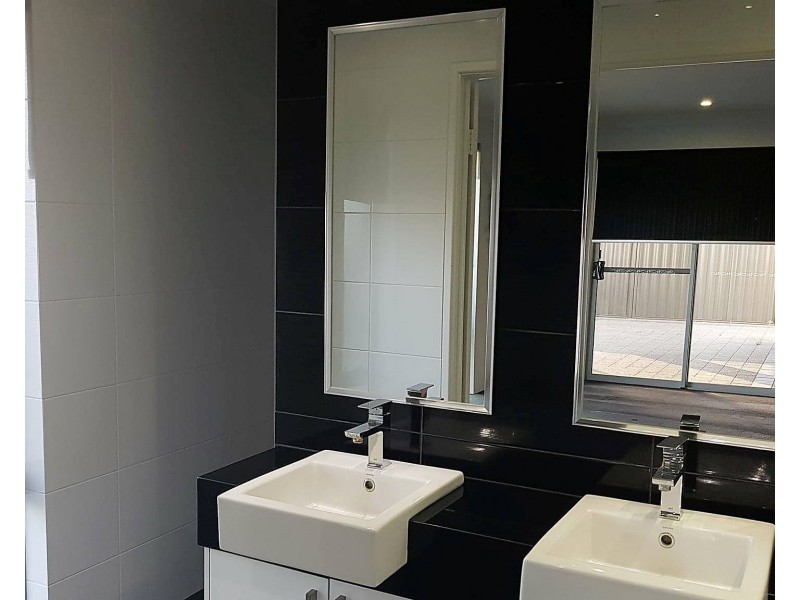 3 Elmore Pass, Ellenbrook WA 6069