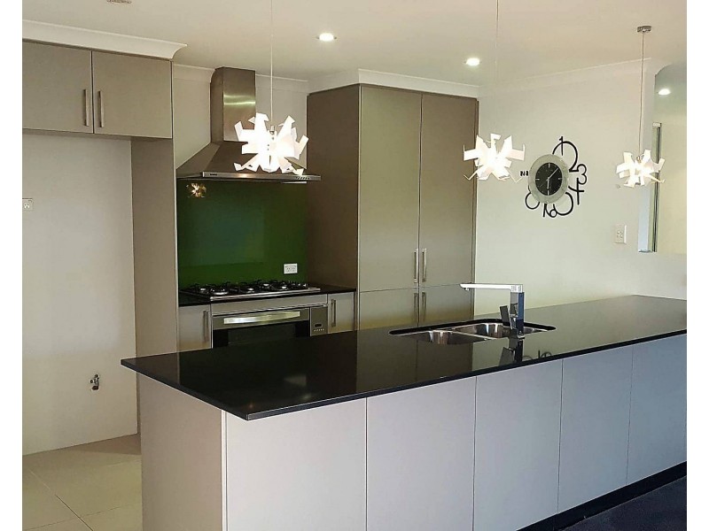 3 Elmore Pass, Ellenbrook WA 6069