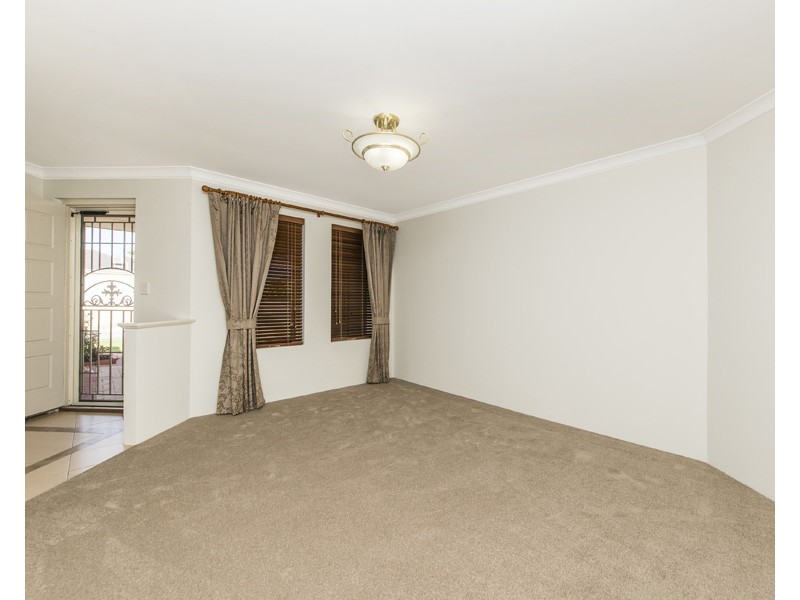 29 Bingarra Crescent, Tapping WA 6065