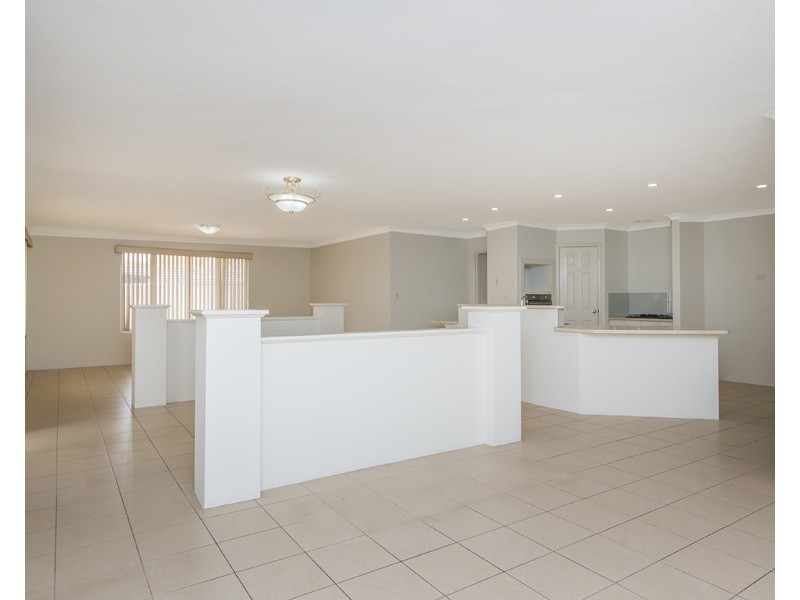 29 Bingarra Crescent, Tapping WA 6065