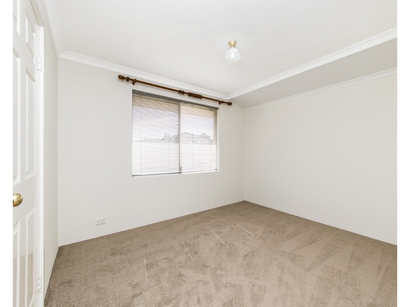 29 Bingarra Crescent, Tapping WA 6065