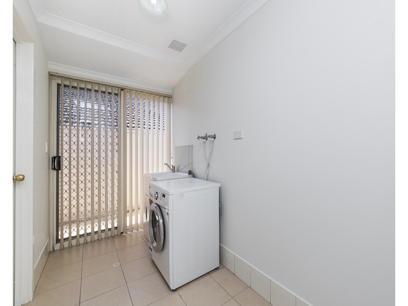 29 Bingarra Crescent, Tapping WA 6065