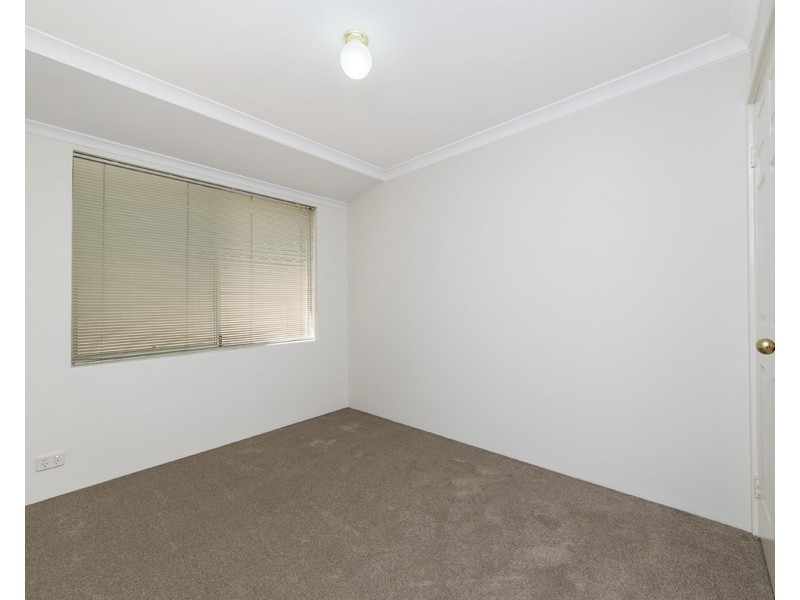 29 Bingarra Crescent, Tapping WA 6065