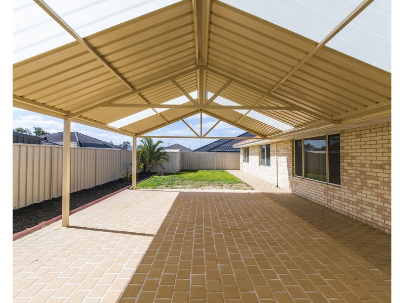 29 Bingarra Crescent, Tapping WA 6065