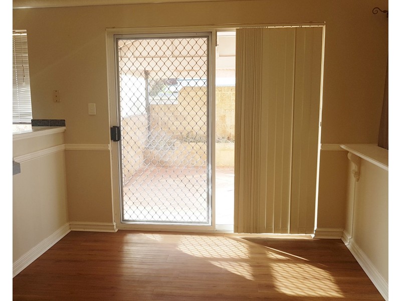 18 Parrotbush Crescent, Ellenbrook WA 6069