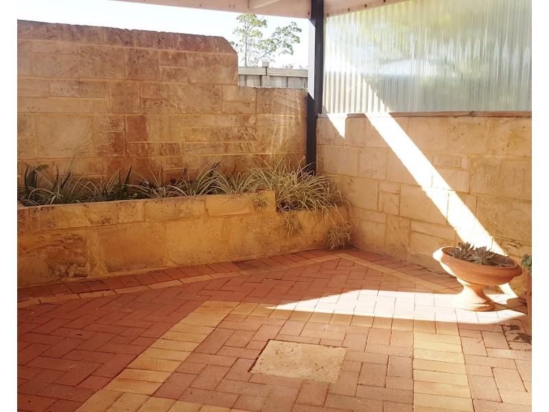 18 Parrotbush Crescent, Ellenbrook WA 6069