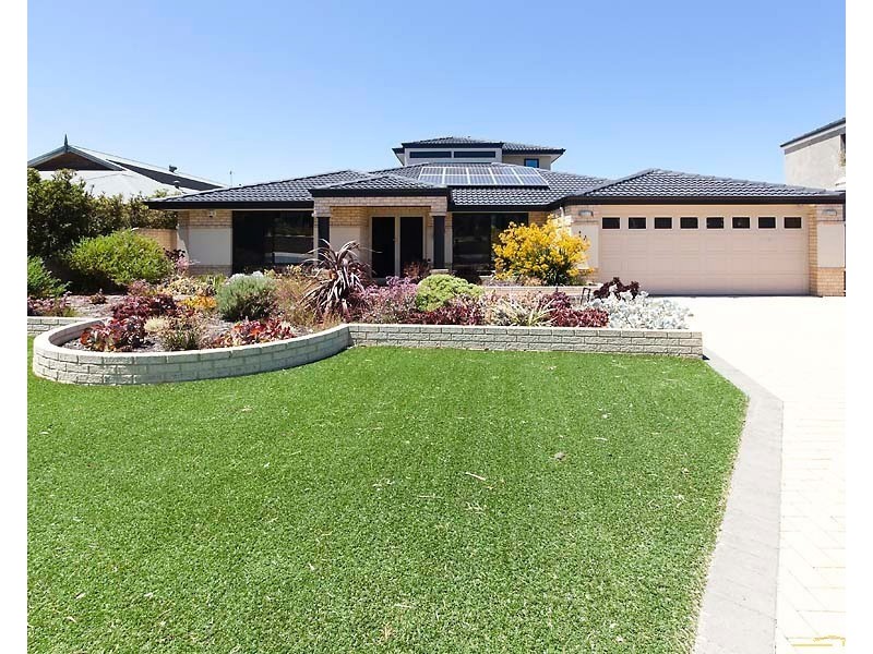 14 Rochester Drive, Mindarie WA 6030