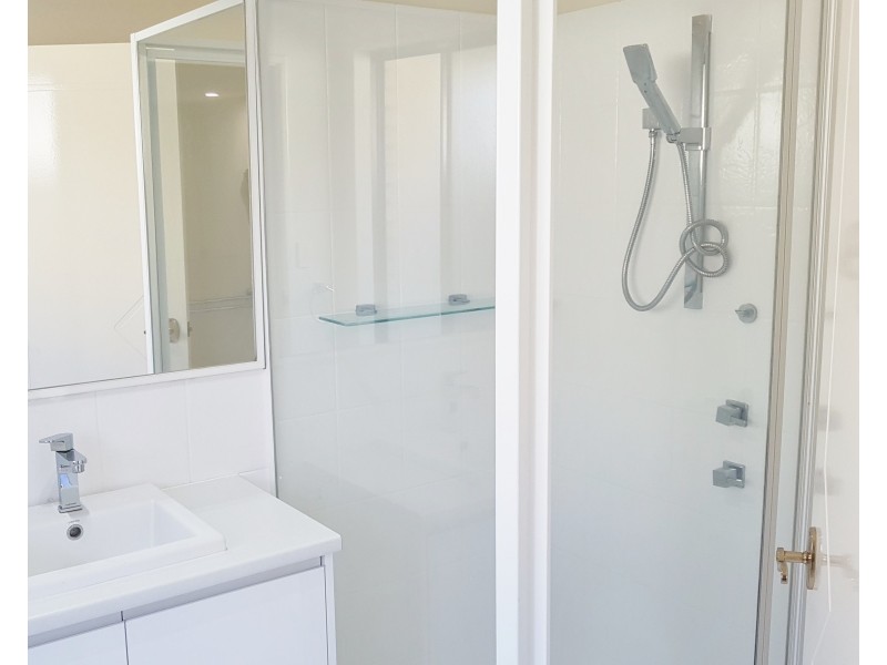 14 Rochester Drive, Mindarie WA 6030