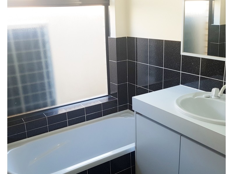 14 Rochester Drive, Mindarie WA 6030