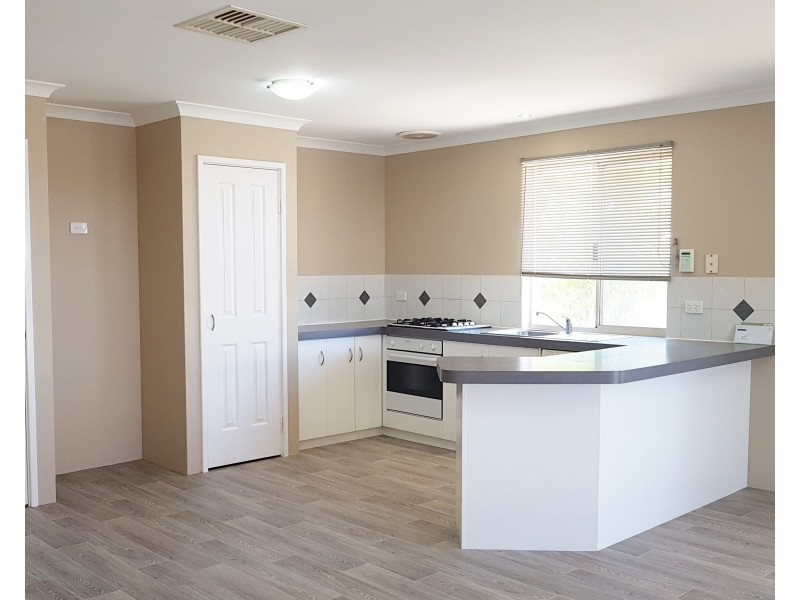 75 Larrawa Circle, Ellenbrook WA 6069