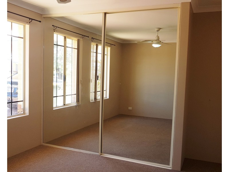 75 Larrawa Circle, Ellenbrook WA 6069