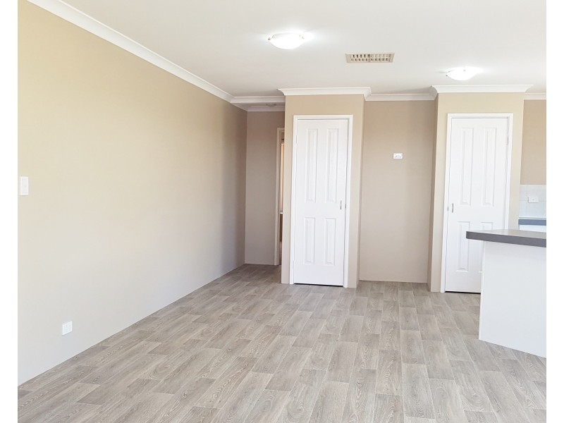 75 Larrawa Circle, Ellenbrook WA 6069