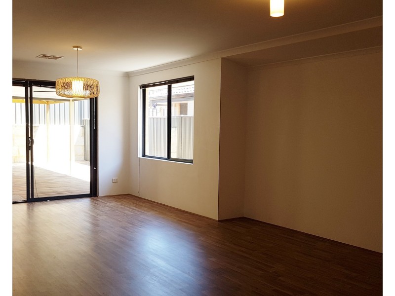 7 Fishbone Turn, Banksia Grove WA 6031