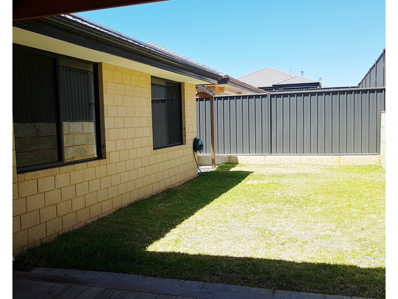 7 Fishbone Turn, Banksia Grove WA 6031