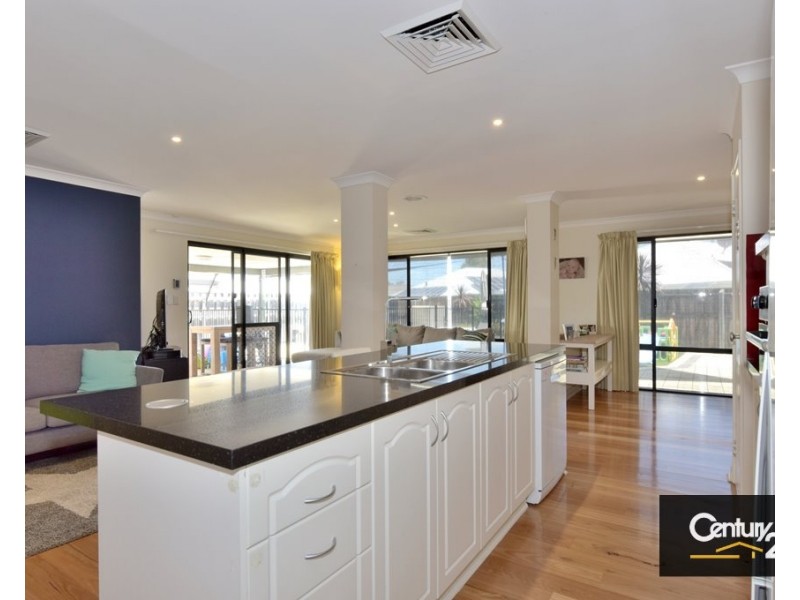 7 Mallina Way, Ellenbrook WA 6069