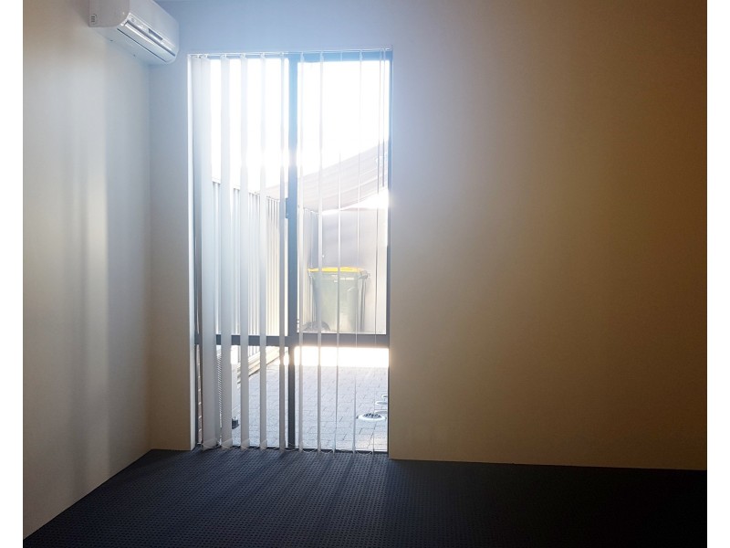 14 Skipsey Lane, Ellenbrook WA 6069
