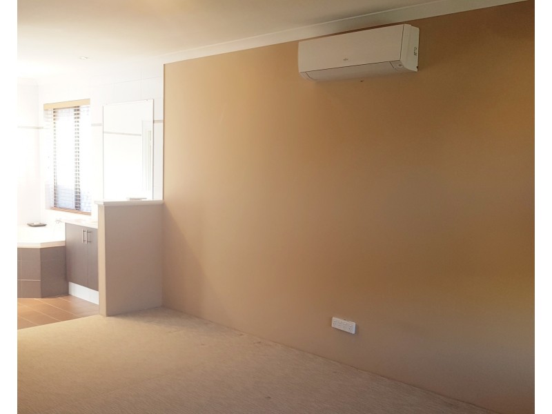 10 Mundego Turn, Ellenbrook WA 6069
