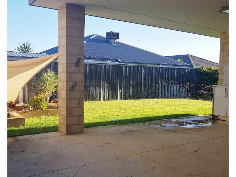 10 Mundego Turn, Ellenbrook WA 6069