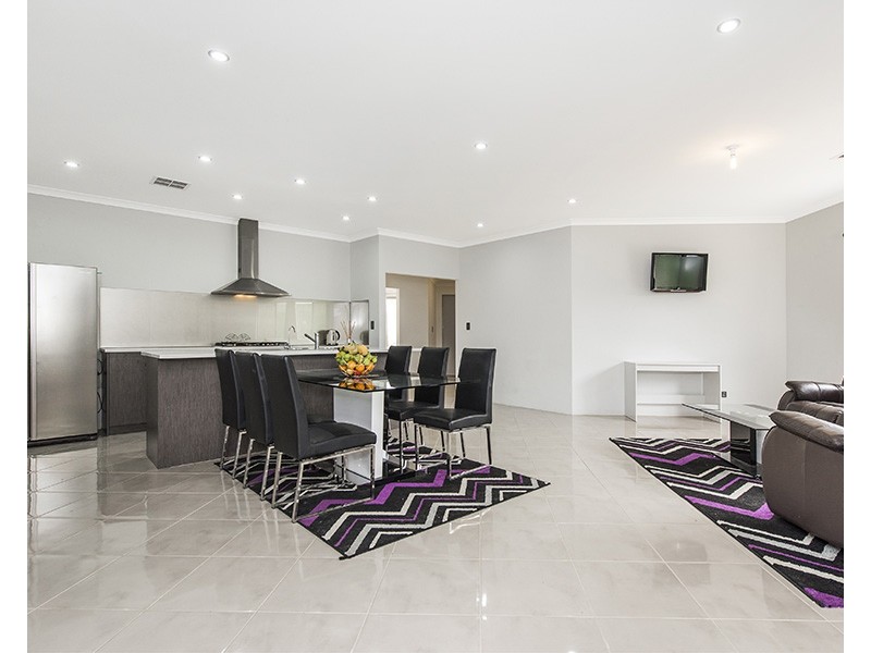 4 Adagio Way, Bullsbrook WA 6084