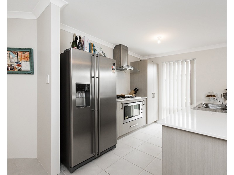 32 Langdon Loop, Caversham WA 6055