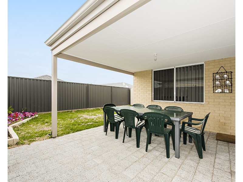 32 Langdon Loop, Caversham WA 6055