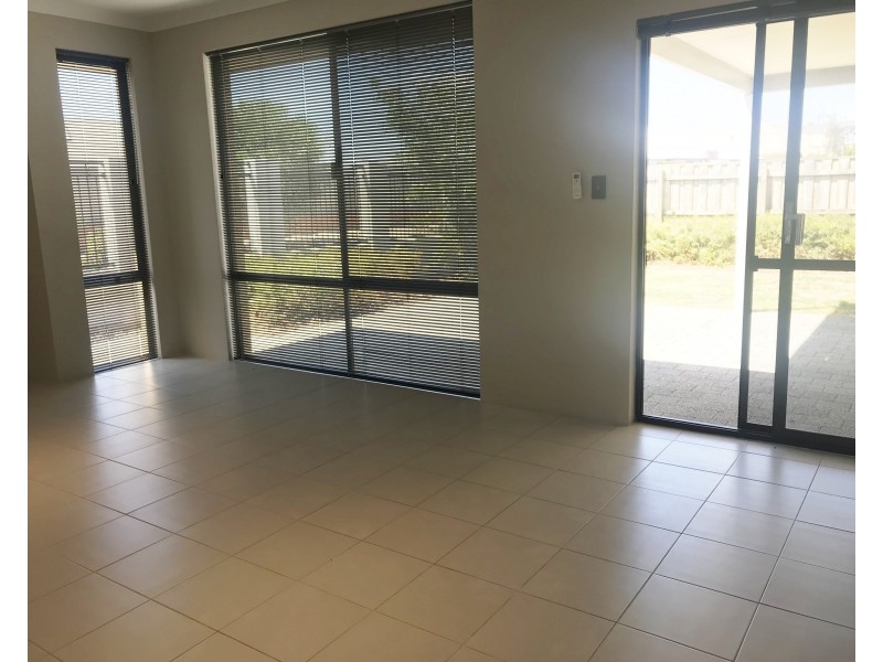 130  Elmridge Parkway, Ellenbrook WA 6069