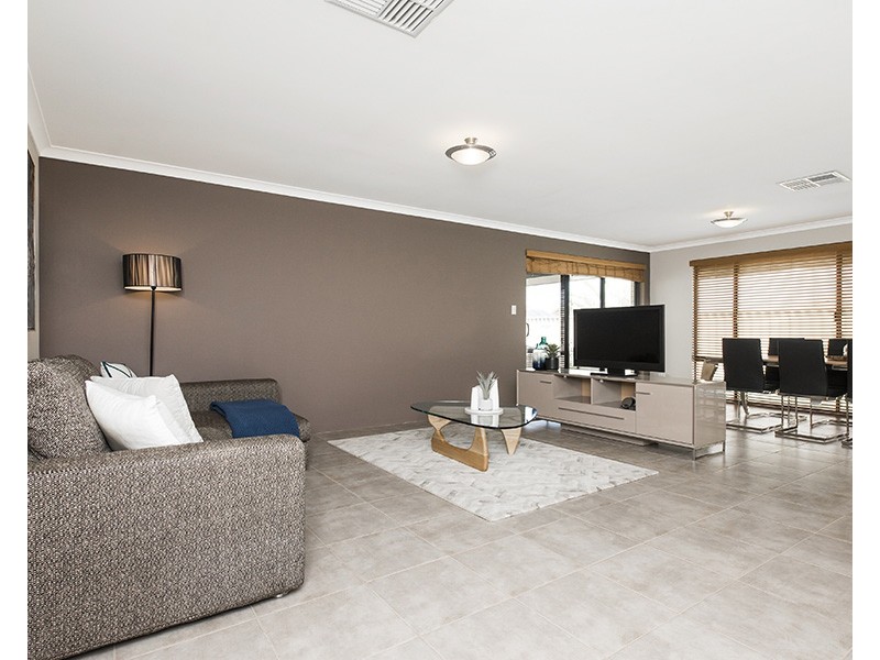 106 Ashley Road, Tapping WA 6065