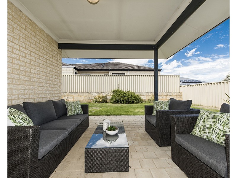 106 Ashley Road, Tapping WA 6065