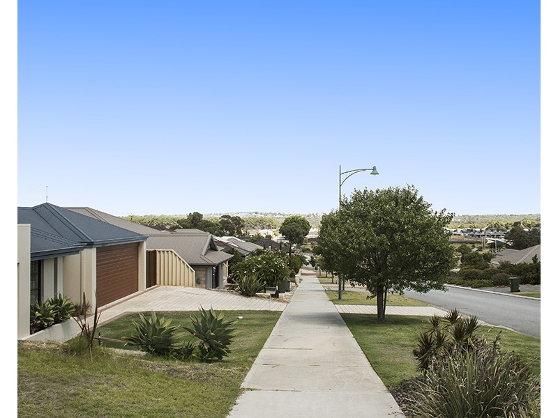 106 Ashley Road, Tapping WA 6065