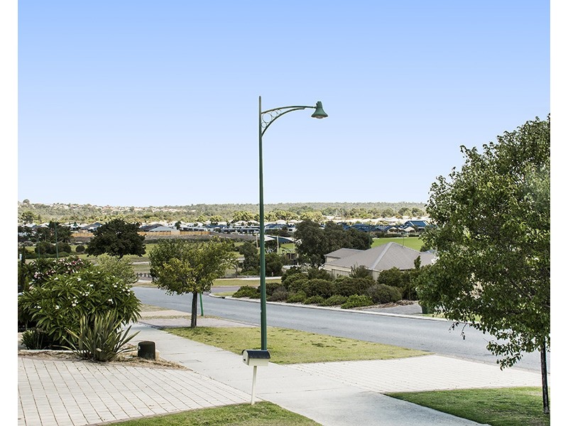 106 Ashley Road, Tapping WA 6065