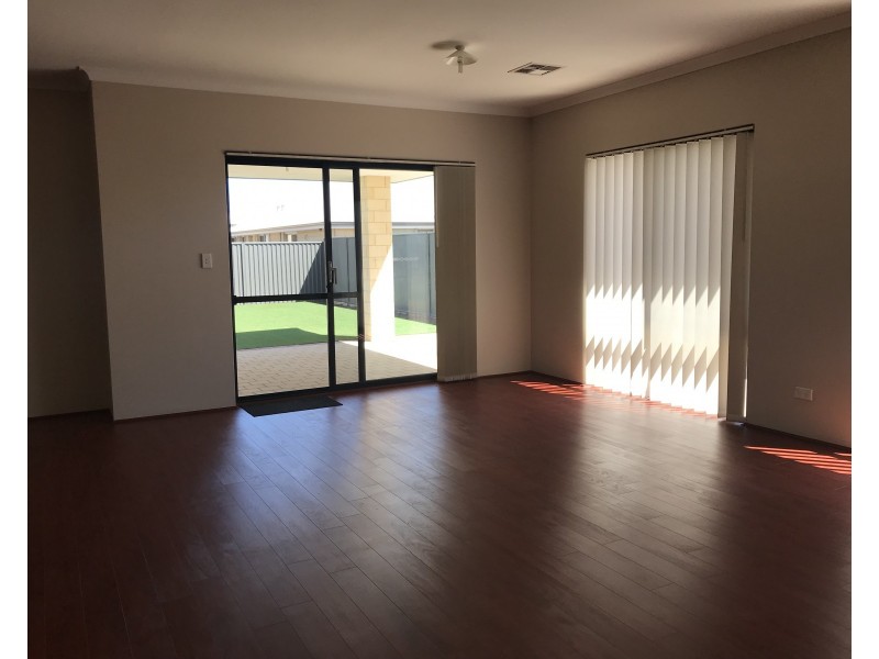 63 Arthur Street, Caversham WA 6055