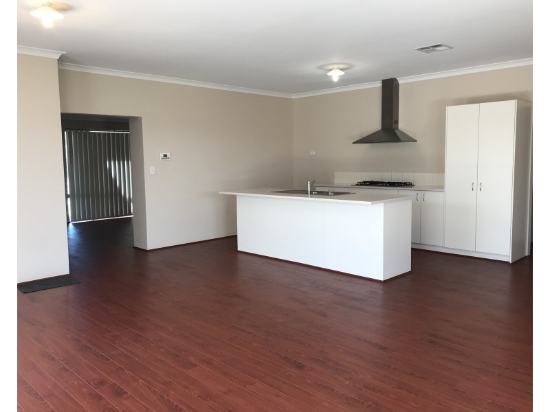 63 Arthur Street, Caversham WA 6055