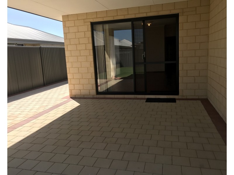 63 Arthur Street, Caversham WA 6055
