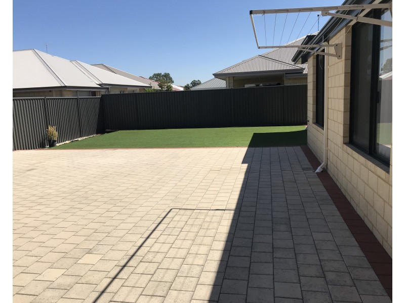 63 Arthur Street, Caversham WA 6055
