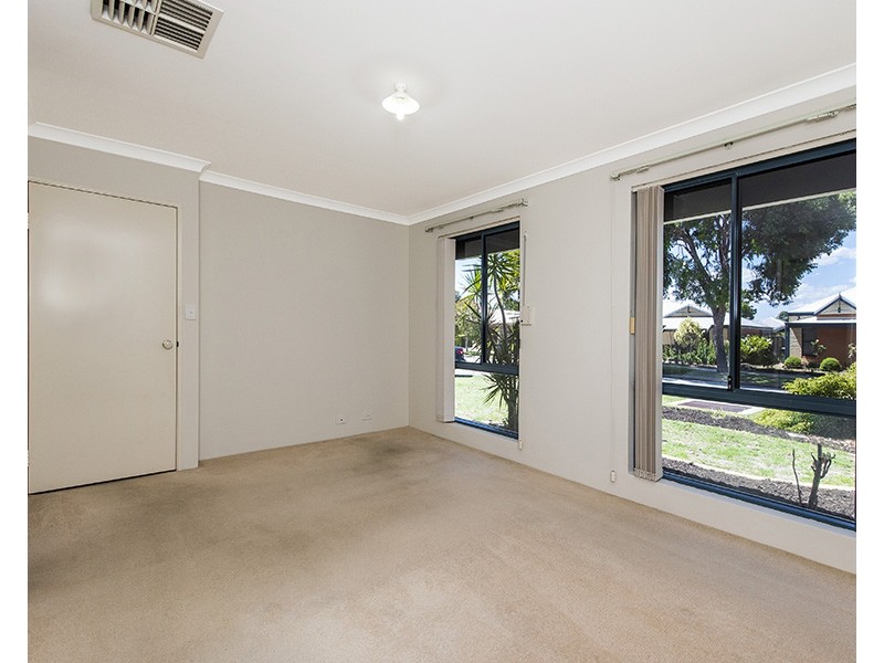 31 Killara Ave, Ellenbrook WA 6069
